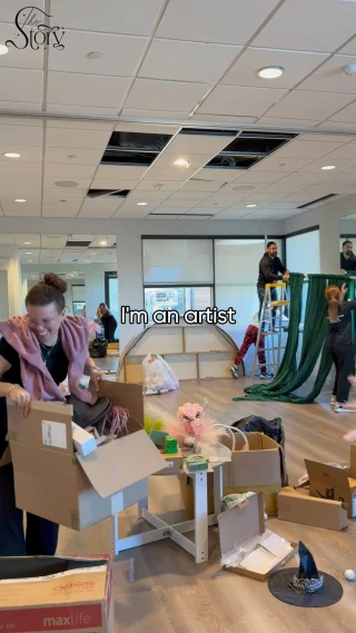 Instagram post from thestoryballoons. This post is in position 11.
