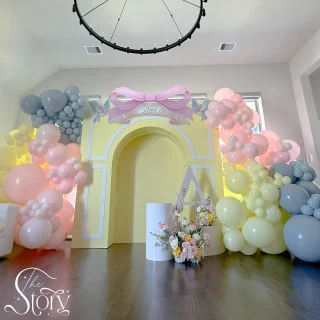 Instagram post from thestoryballoons. This post is in position 6.